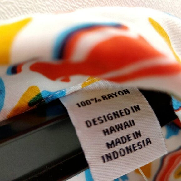 Disney Reyn Spooner Camp Shirt Large Epcot Food & Wine Festival Vacation NWT - Picture 6 of 9